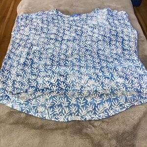 EUC Blue Ginger light blue floral pattern top size XL